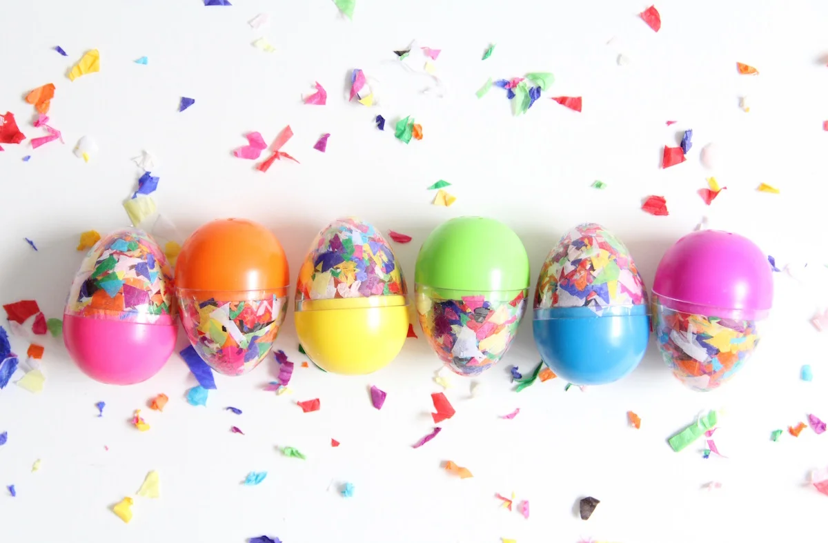 DIY CONFETTI EGGS — And We Play